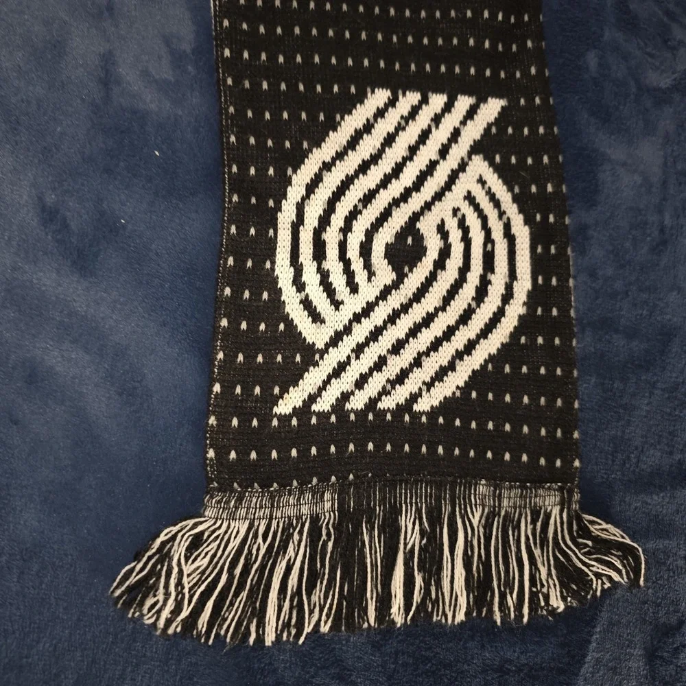 Portland Timbers Trailblazers Split Reversible Soccer Basketball NBA MLS Scarf